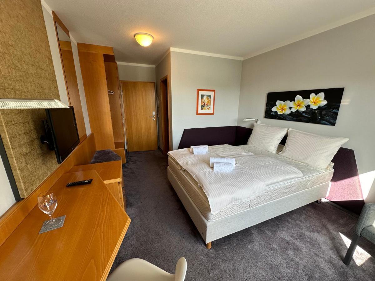 Hotel Lachnerhof Erlangen Bagian luar foto