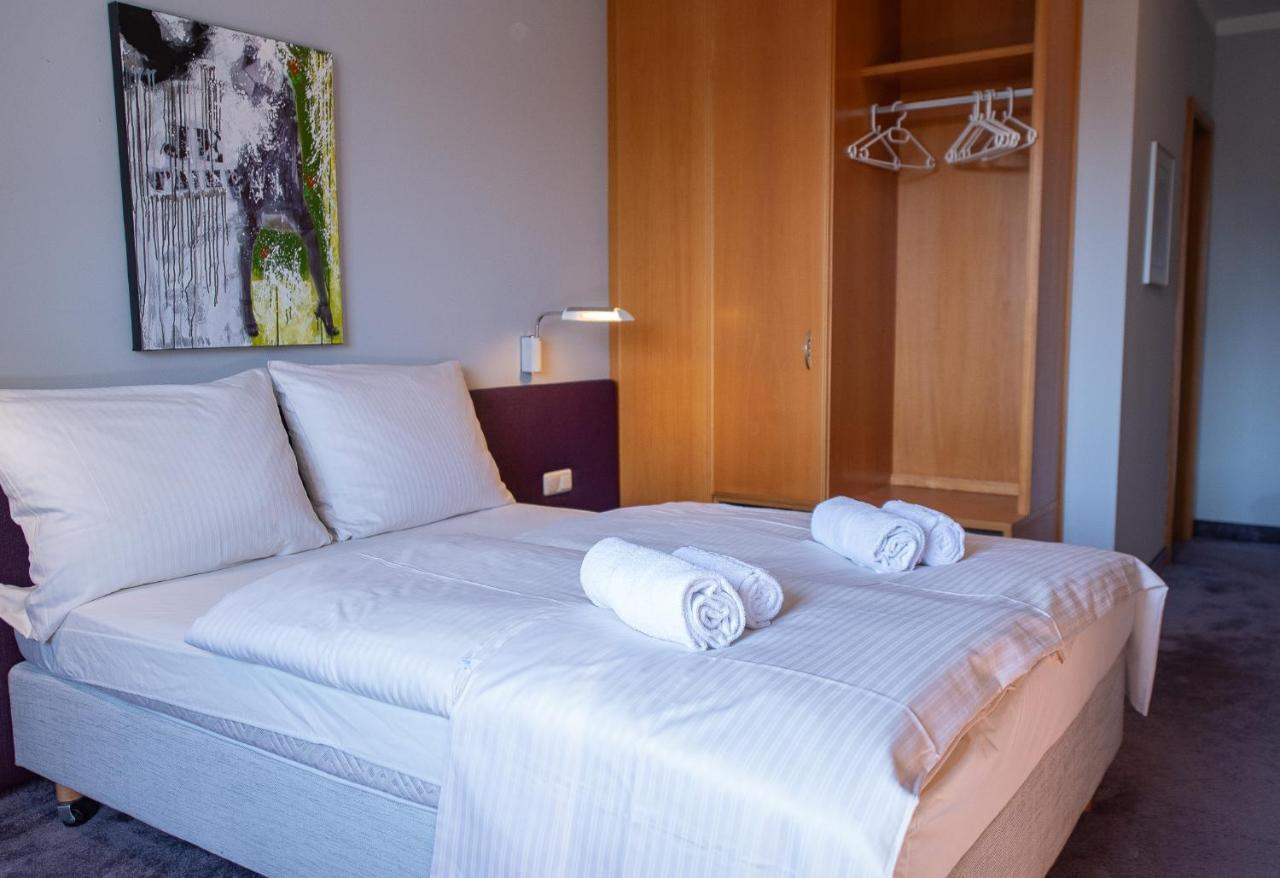 Hotel Lachnerhof Erlangen Bagian luar foto